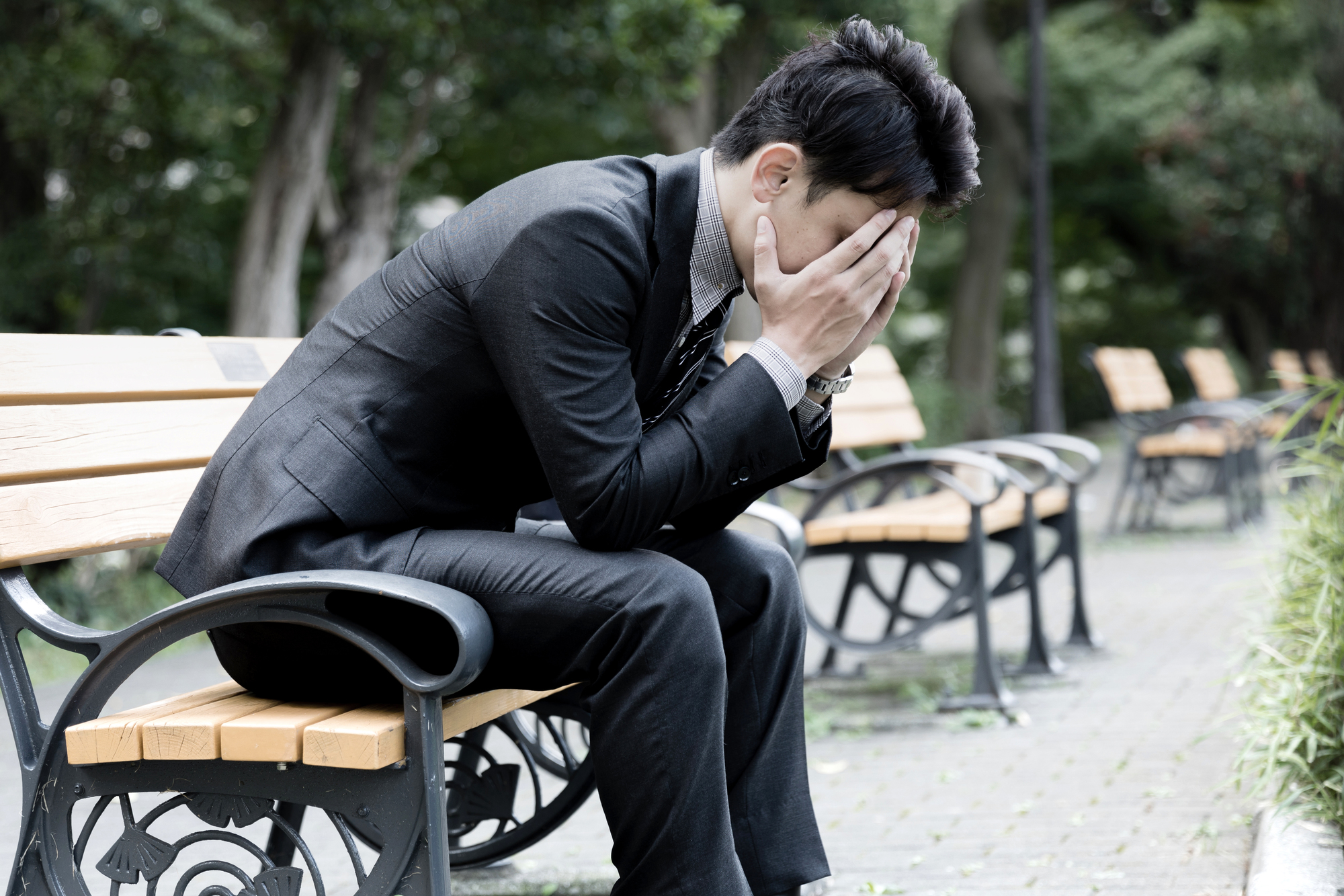 債務整理するとブラックリストに載る？司法書士が解説！